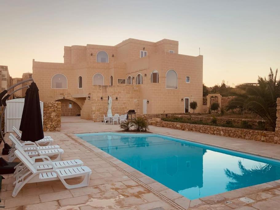 Farmhouse Villa With Large Pool And Garden In Gozo Għarb Buitenkant foto