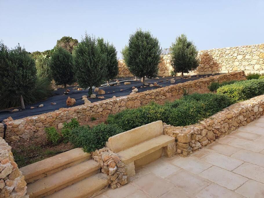Farmhouse Villa With Large Pool And Garden In Gozo Għarb Buitenkant foto