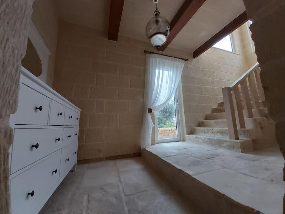 Farmhouse Villa With Large Pool And Garden In Gozo Għarb Buitenkant foto