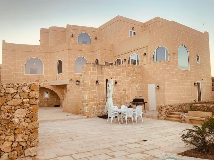 Farmhouse Villa With Large Pool And Garden In Gozo Għarb Buitenkant foto