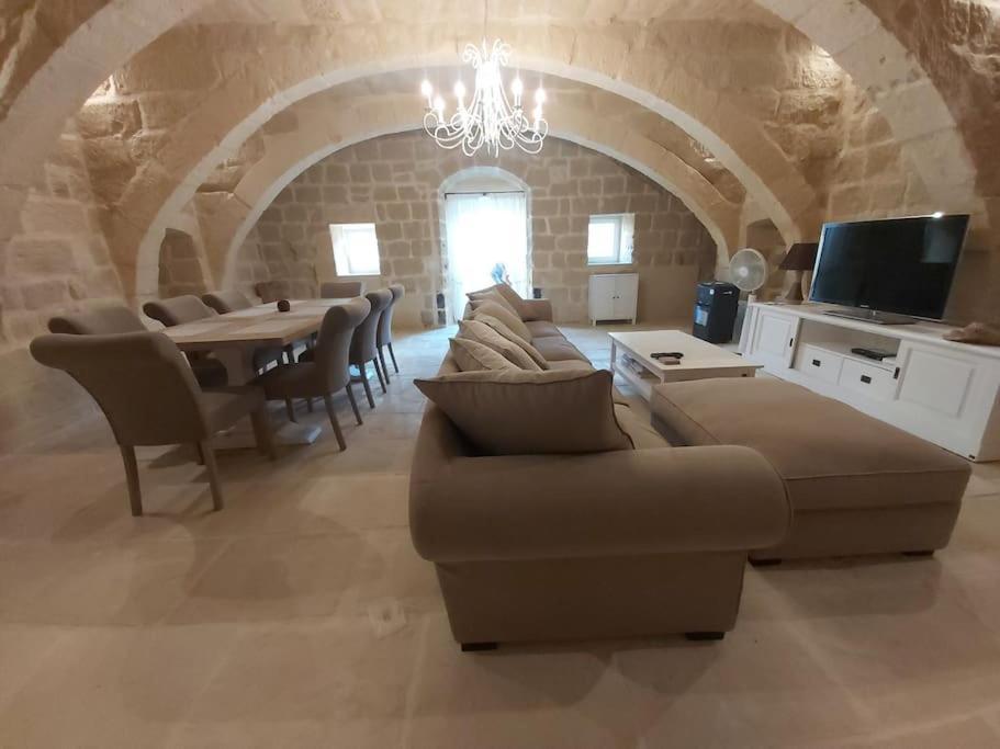 Farmhouse Villa With Large Pool And Garden In Gozo Għarb Buitenkant foto