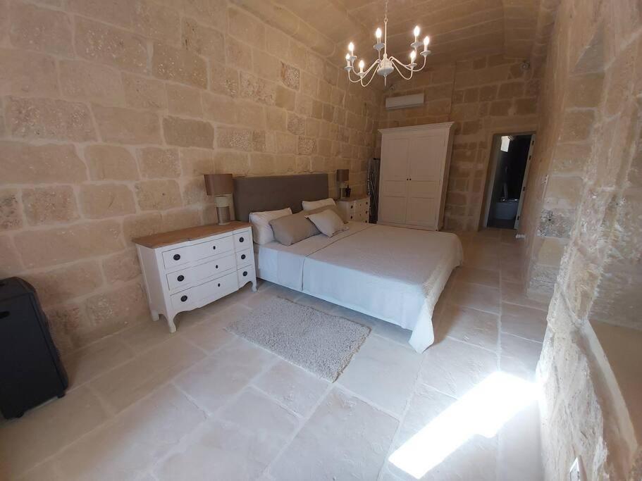 Farmhouse Villa With Large Pool And Garden In Gozo Għarb Buitenkant foto